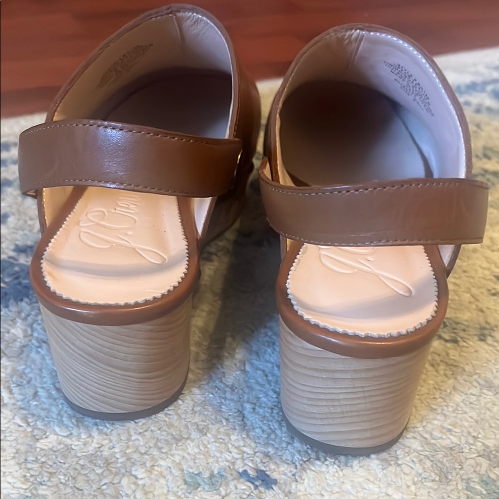 J. Crew convertible Brown Leather Clogs - Picture 5 of 7